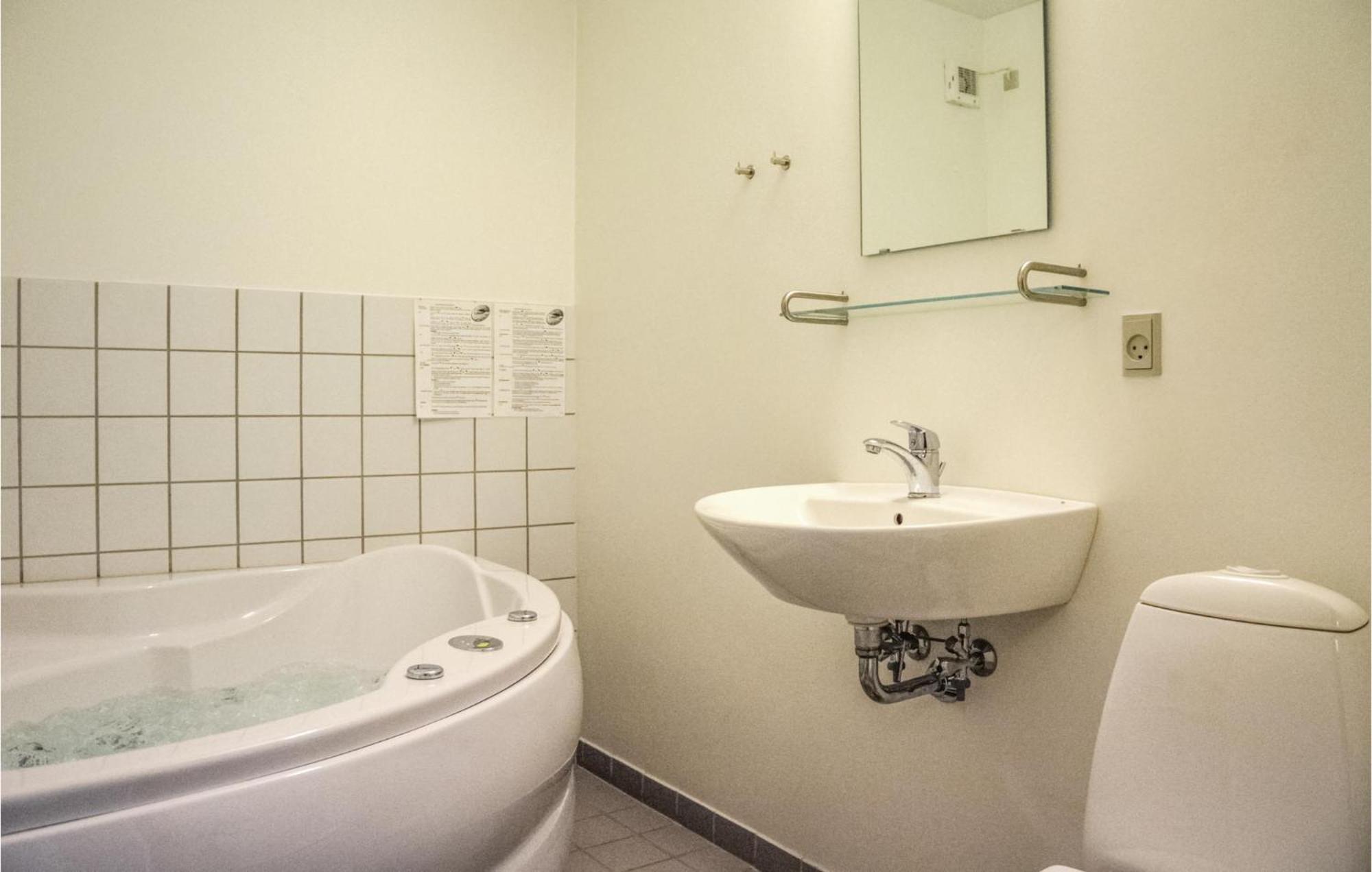 2 Bedroom Gorgeous Home In Hvide Sande Luaran gambar